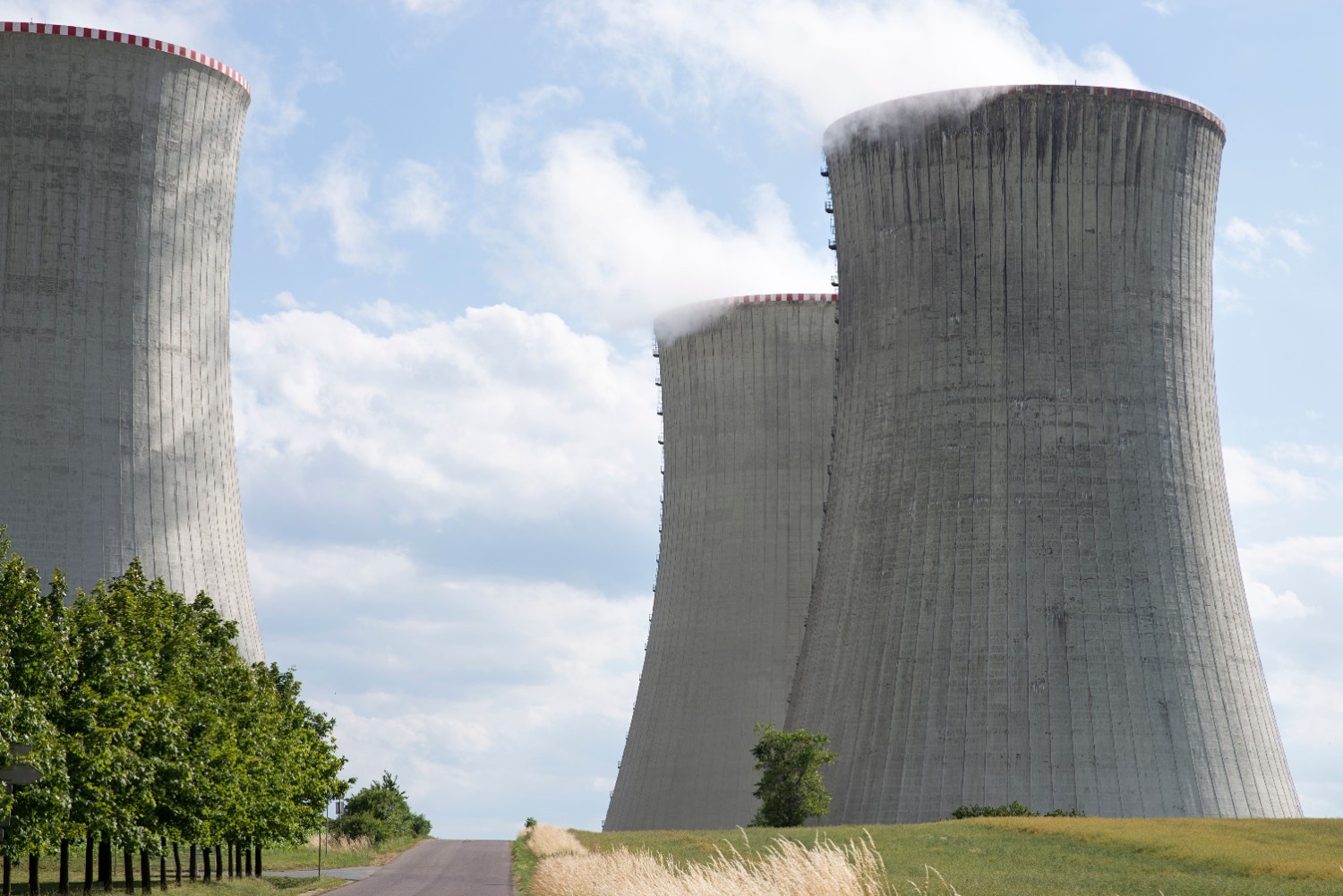 Small Modular Reactors: Hype Cycle or Genuine Nuclear Renaissance?