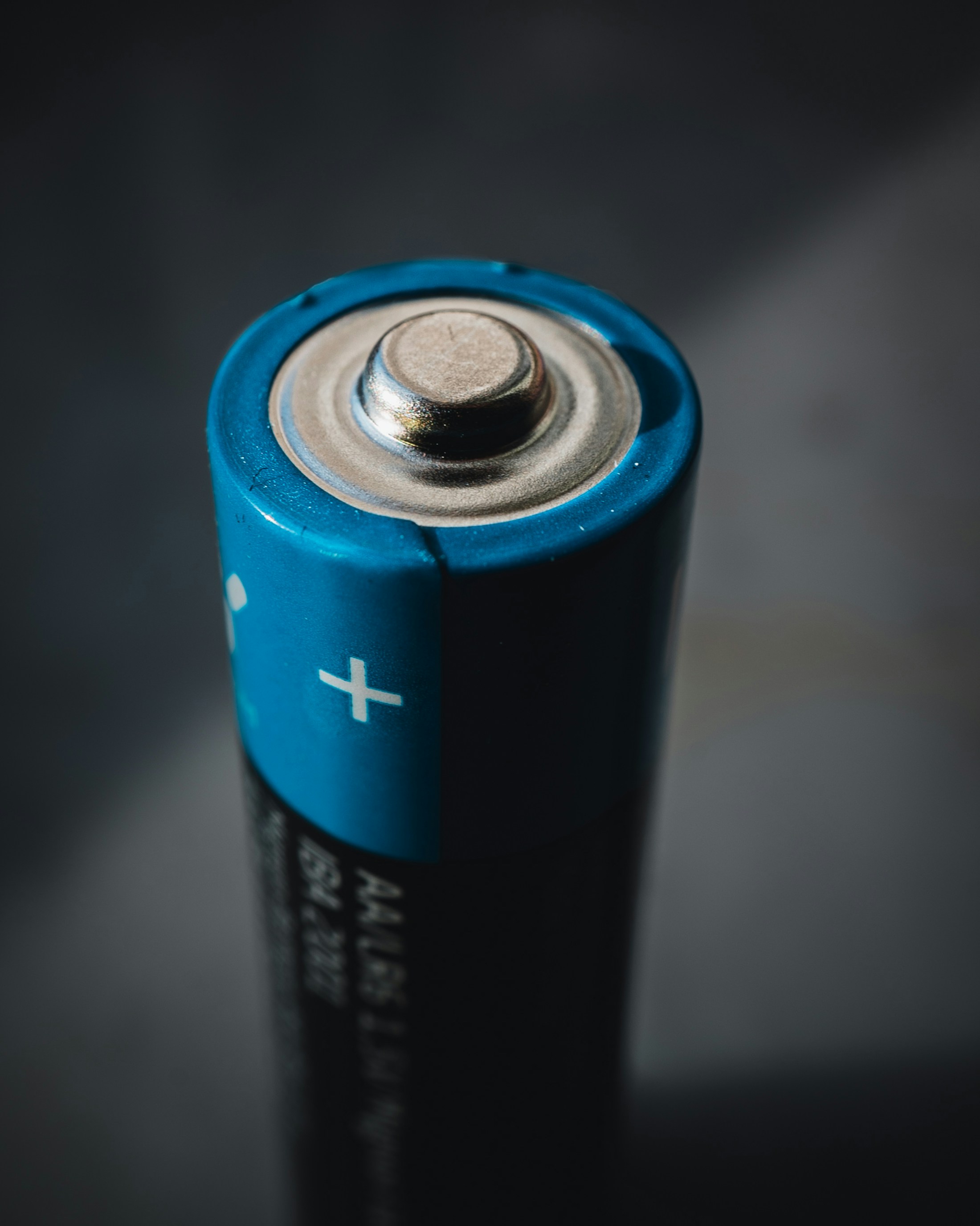 Can Solid-State Batteries Disrupt Lithium-Ion Technology? A Strategic Assessment of Commercial Readiness, Manufacturing Scale, and Investment Opportunities