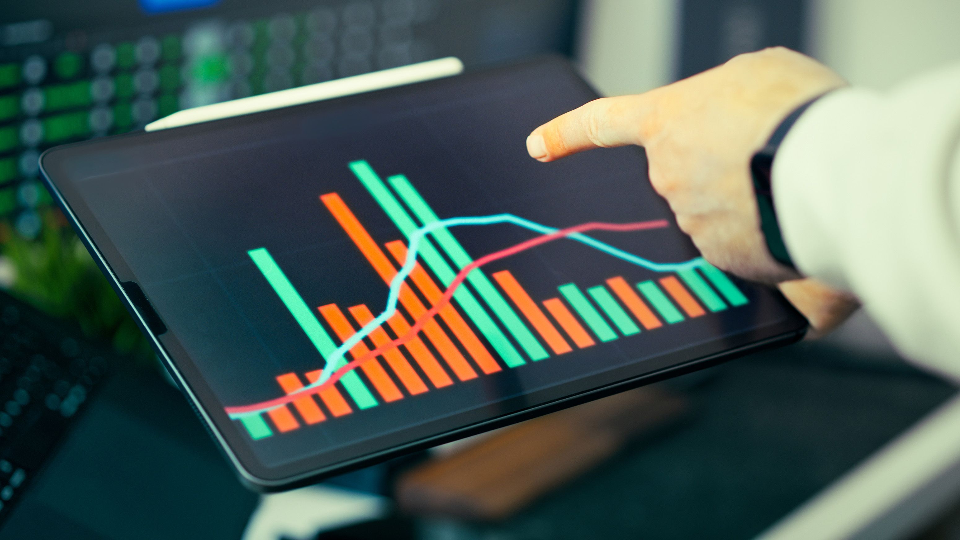 Using AI to Monitor Competitor Pricing in Real Time