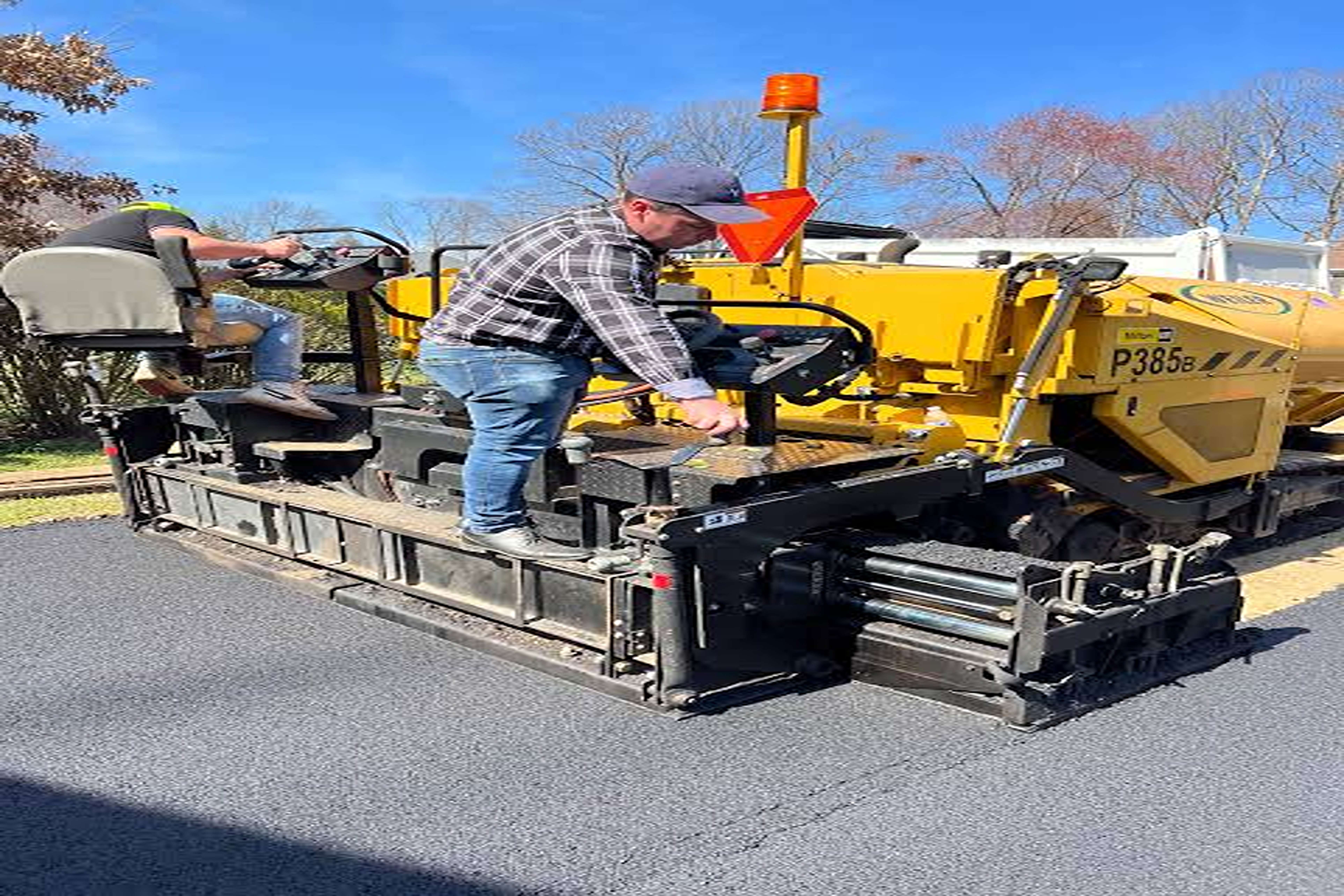 US Asphalt Prices Climb for a Sixth Straight Month as Refining Costs and Paving Season Converge
